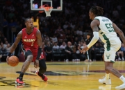 AYX-巴特勒连续十二场比赛得分超过领先优势明显，公牛不断突破！全场沸腾不已的简单介绍