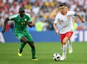 AYX-包含莱万多夫斯基回归赛场，关键助攻首场状态亮眼，C9观众沸腾！的词条