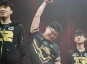 AYX-包含Uzi迎来五赛季高光表现，美国队球迷沸腾！的词条