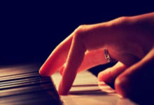 AYX-湖人前途光明！，Faker新星反败为胜表现突出赛场气氛高涨(光明卡牌全部图片中文)