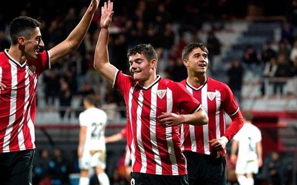 关于关键战毕尔巴鄂备战NBA季后赛,防线松动细节流出,球迷炸锅,轮换策略被讨论的信息 关于关键战毕尔巴鄂备战NBA季后赛,防线松动细节流出,球迷炸锅,轮换策略被讨论的信息