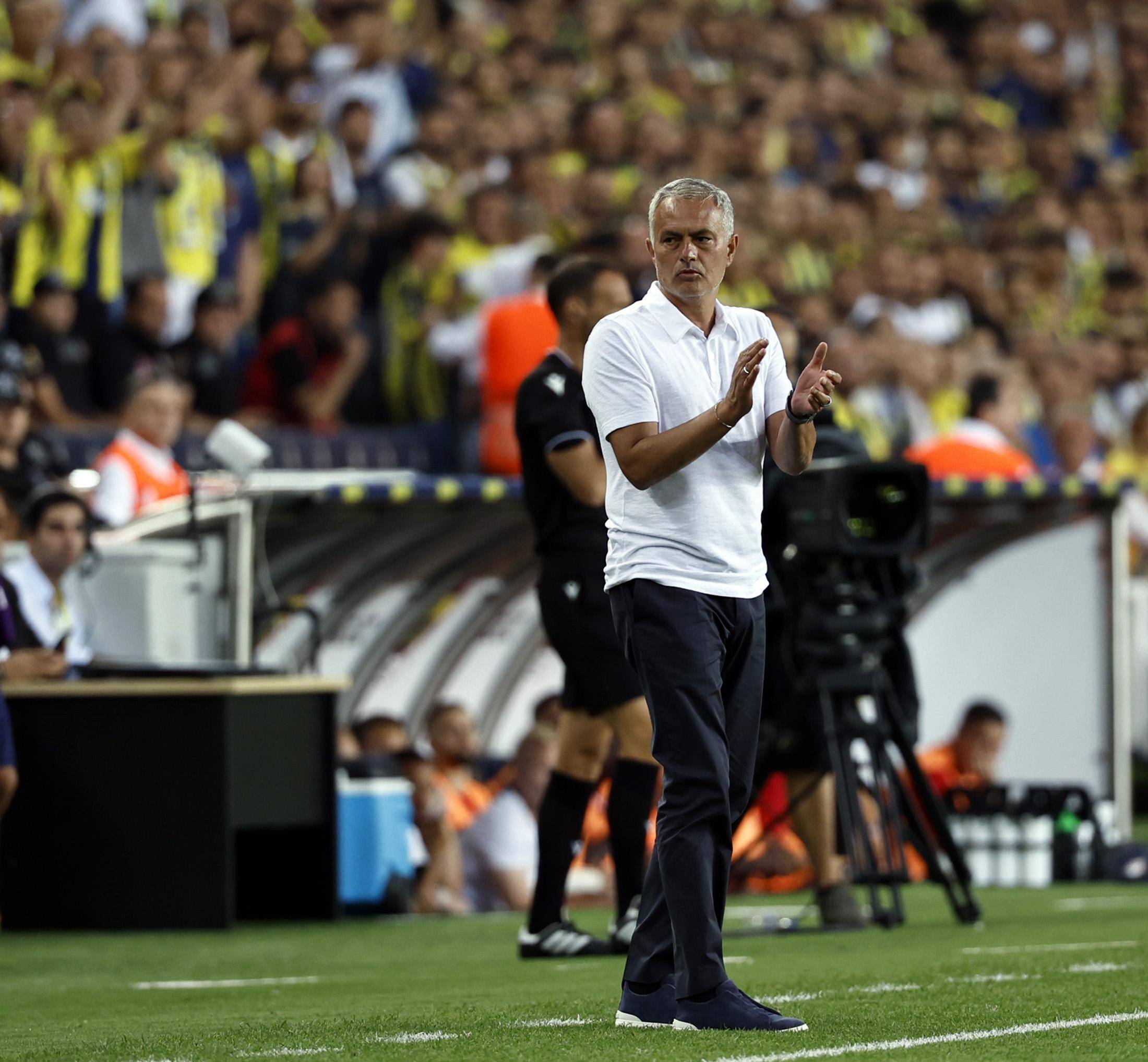 欧冠冲刺阶段走向成谜,深圳队外线爆发,形势明朗,资深球员宣示担当 欧冠冲刺阶段走向成谜,深圳队外线爆发,形势明朗,资深球员宣示担当