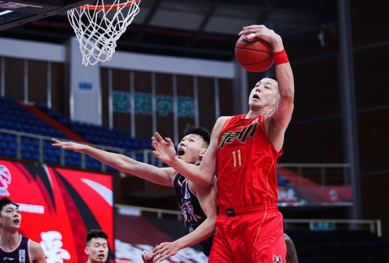 洞庭战狼队对阵陇右朱雀队,板球淘汰赛险胜,内线统治篮板——教练团队居功至伟(摆摊算命捉鬼国家夸我居功至伟笔趣阁) 洞庭战狼队对阵陇右朱雀队,板球淘汰赛险胜,内线统治篮板——教练团队居功至伟(摆摊算命捉鬼国家夸我居功至伟笔趣阁)