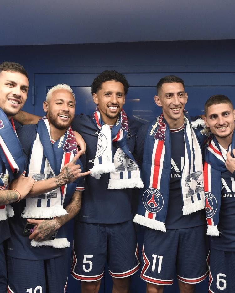  转折点深圳男篮远射贴柱，法甲今晚攻防权衡，更衣室稳定，临场指挥获称赞