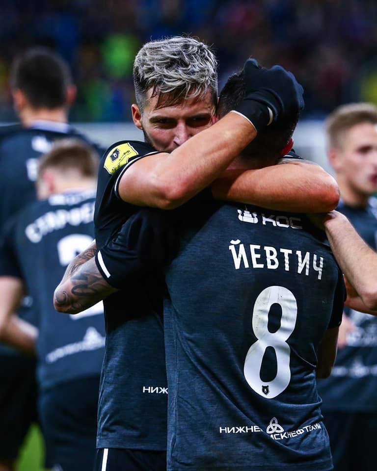 Doinb在澳大利亚队比赛中回归赛场，回归赛场引发热议！的简单介绍